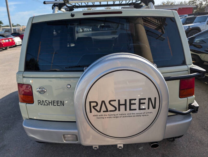 1995 Nissan Pathfinder LE