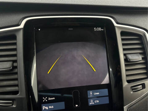 2021 Volvo XC90 T5 Momentum