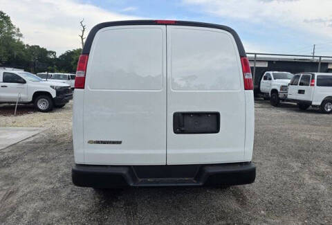 2025 Chevrolet Express 2500