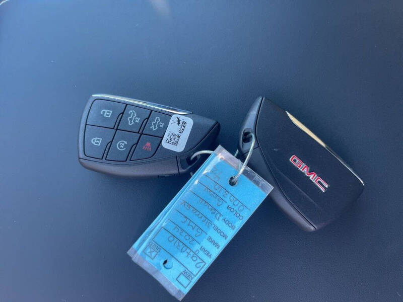 2024 GMC Sierra EV Denali Edition 1