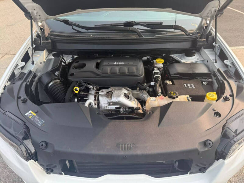 2019 Jeep Cherokee Overland