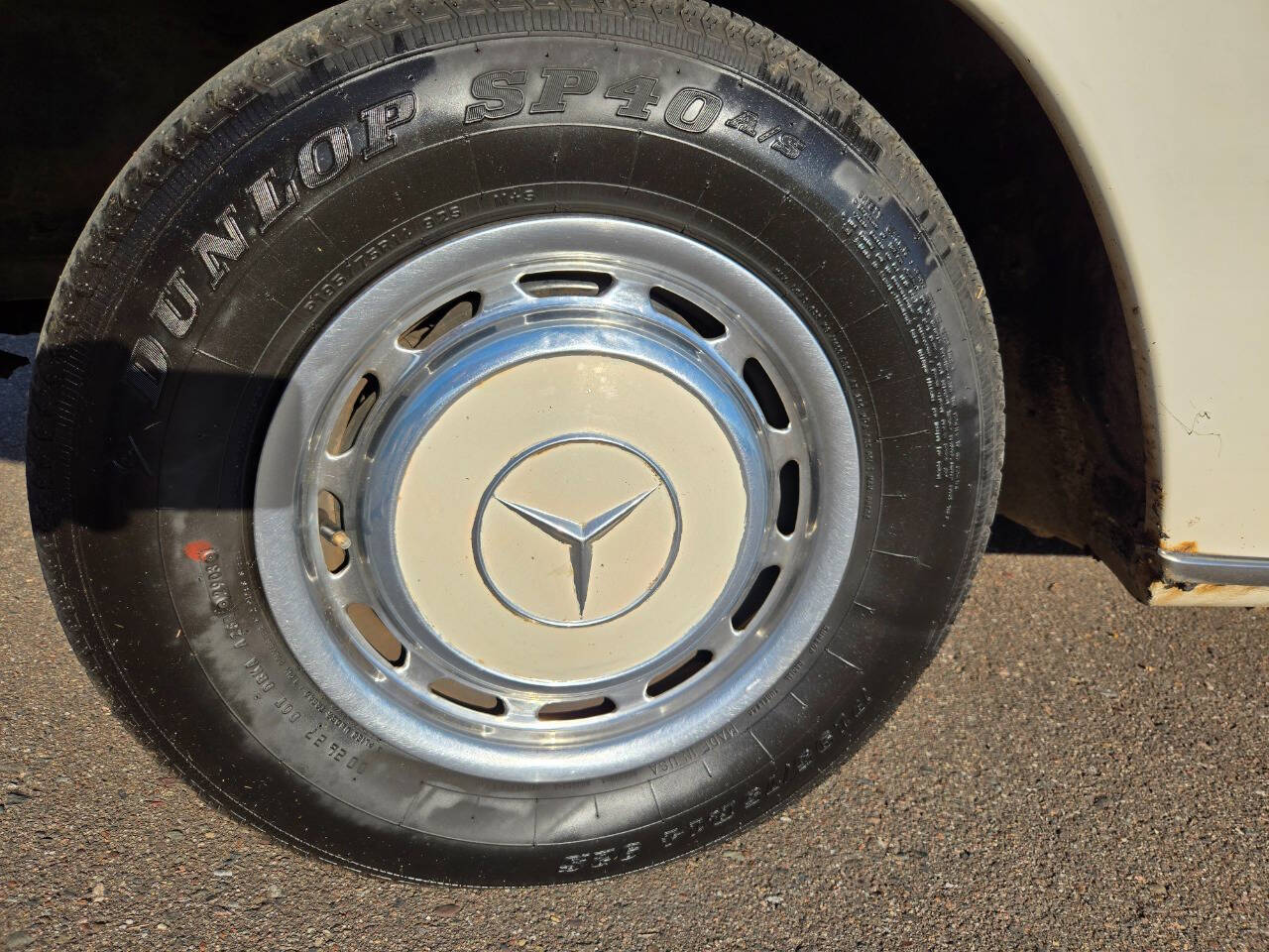 1972 Mercedes-Benz 220 109