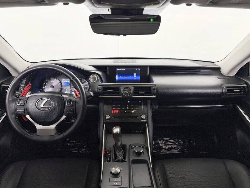 2018 Lexus IS 300