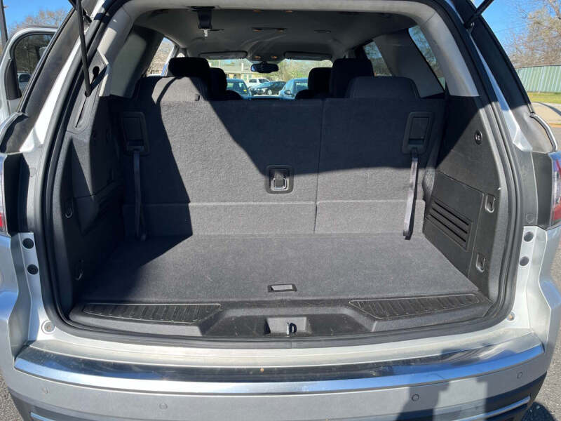 2016 GMC Acadia SLE-2
