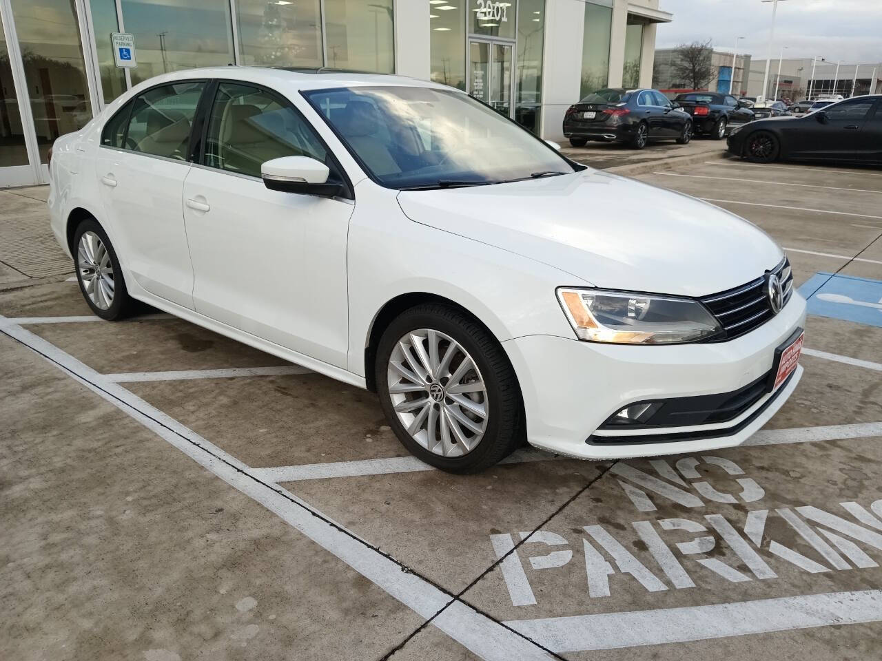 2015 Volkswagen Jetta for sale at Auto Haus Imports in Irving, TX