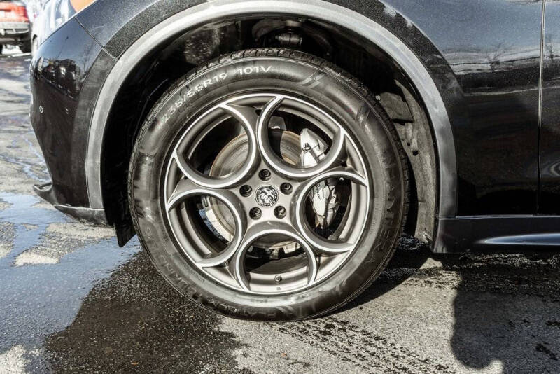 2022 Alfa Romeo Stelvio Ti