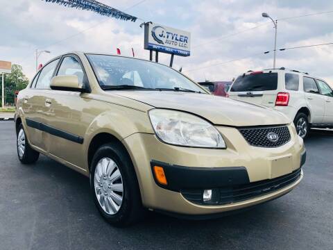 2009 Kia Rio for sale at J. Tyler Auto LLC in Evansville IN