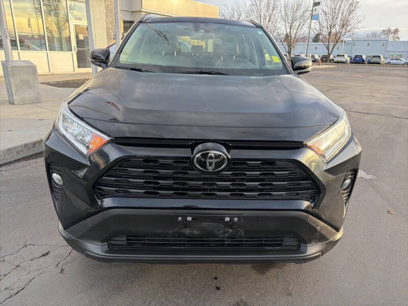 2020 Toyota RAV4 XLE Premium