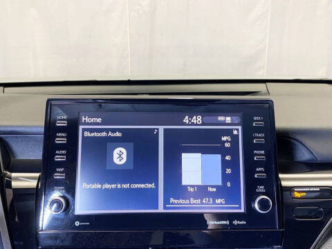 2022 Toyota Camry Hybrid XLE