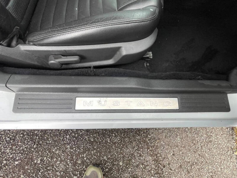 2007 Ford Mustang GT Deluxe