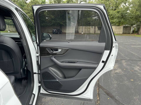 2025 Audi Q7 quattro Premium Plus 55 TFSI