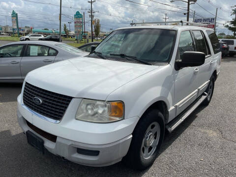 2003 Ford Expedition for sale at Auto Outlet of Ewing in Ewing NJ