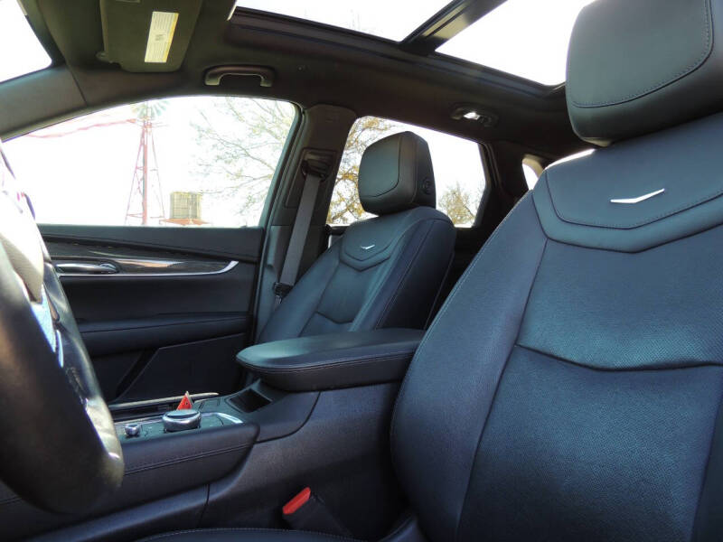 2020 Cadillac XT5 Sport