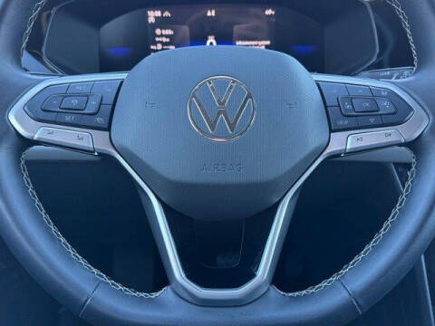 2024 Volkswagen Taos SE 4Motion