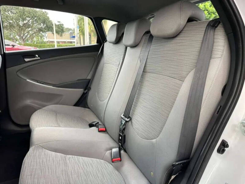 2015 Hyundai Accent GS