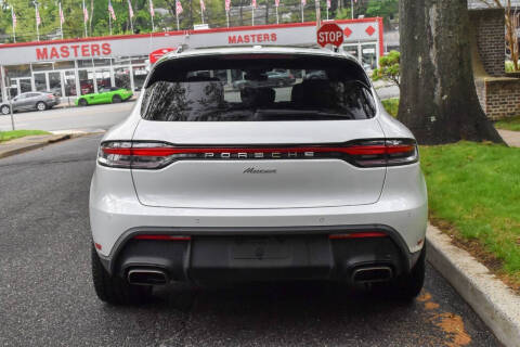 2022 Porsche Macan