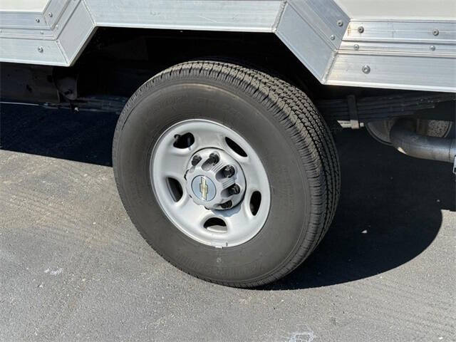 2023 Chevrolet Express 3500