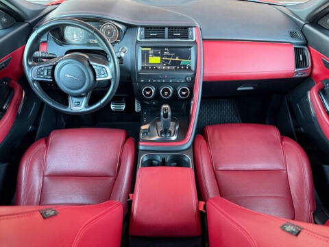 2020 Jaguar E-PACE P300 R-Dynamic HSE