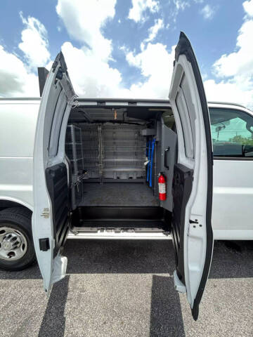 2021 Chevrolet Express 2500