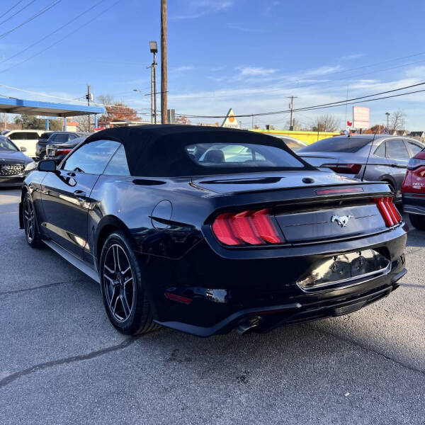 2022 Ford Mustang EcoBoost Premium