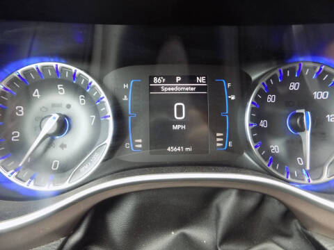 2017 Chrysler Pacifica Touring-L