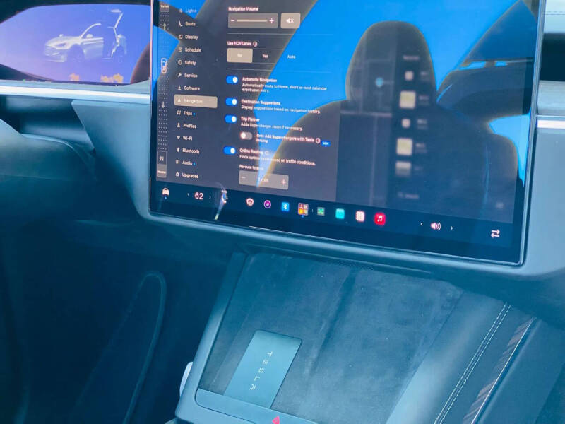 2023 Tesla Model X Standard Range