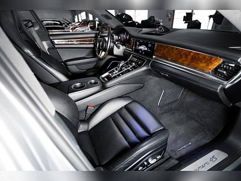 2018 Porsche Panamera 4S Executive