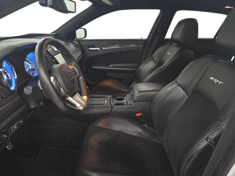 2012 Chrysler 300 SRT8