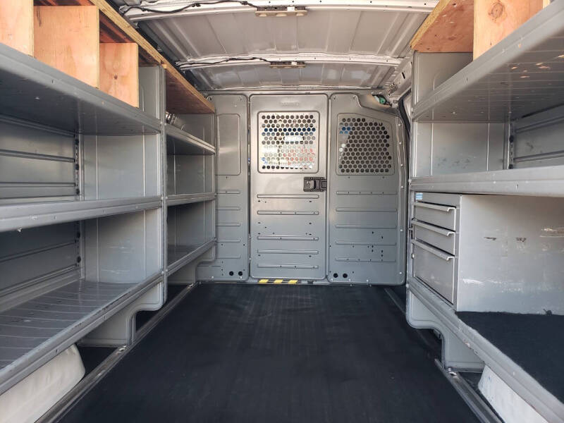 2022 Chevrolet Express 2500