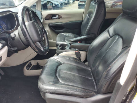 2018 Chrysler Pacifica Touring L