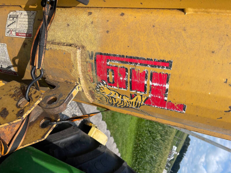 2009 John Deere 5085 M