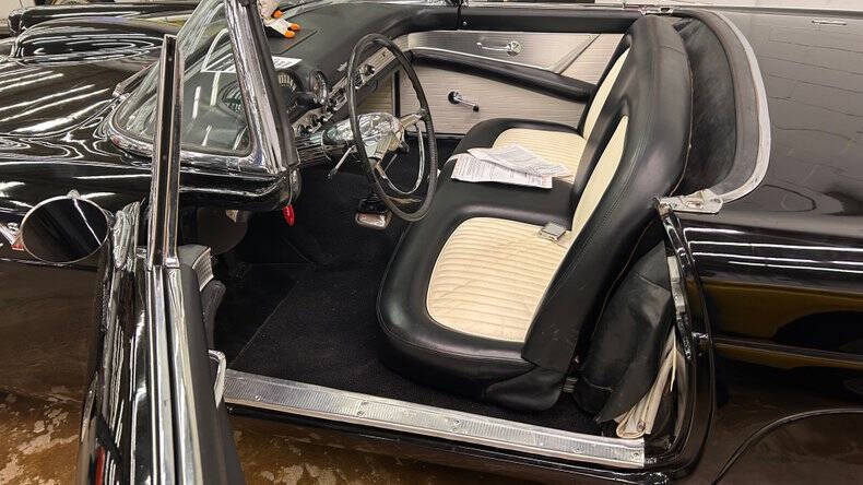 1955 Ford Thunderbird