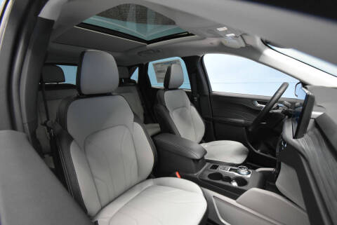 2026 Ford Escape Platinum