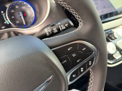 2026 Chrysler Voyager LX