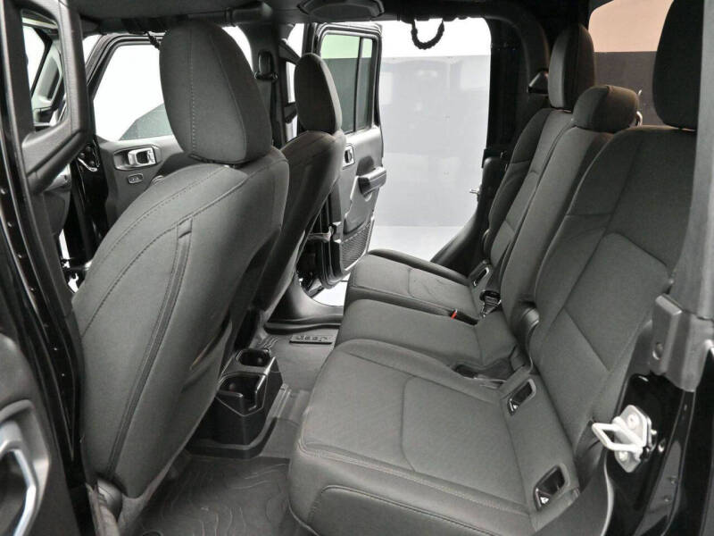 2021 Jeep Gladiator Willys