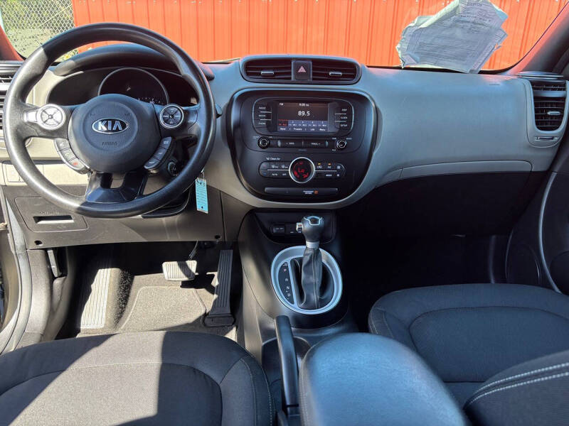 2017 Kia Soul +