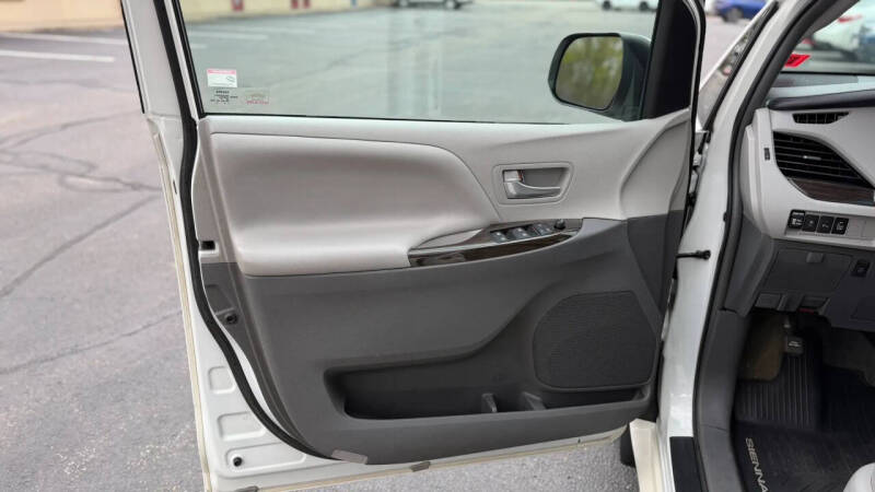 2017 Toyota Sienna