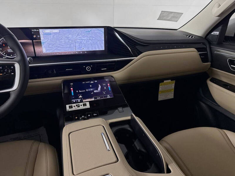 2026 Infiniti QX80 Pure