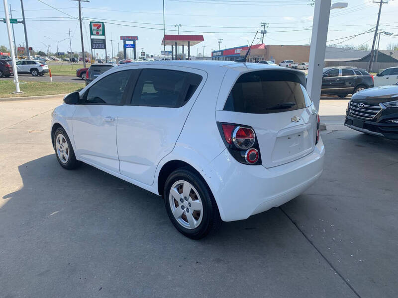 2014 Chevrolet Sonic LS Auto