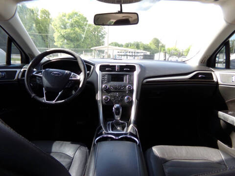 2015 Ford Fusion SE