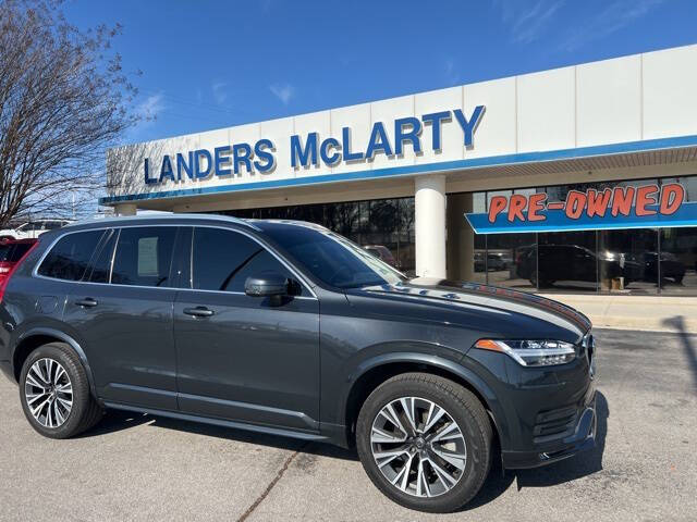 2021 Volvo XC90 T6 Momentum 7-Passenger