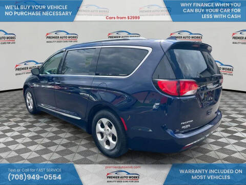 2017 Chrysler Pacifica Touring-L Plus