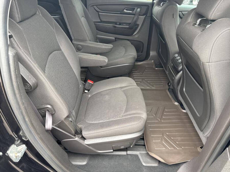 2016 GMC Acadia SLE-2