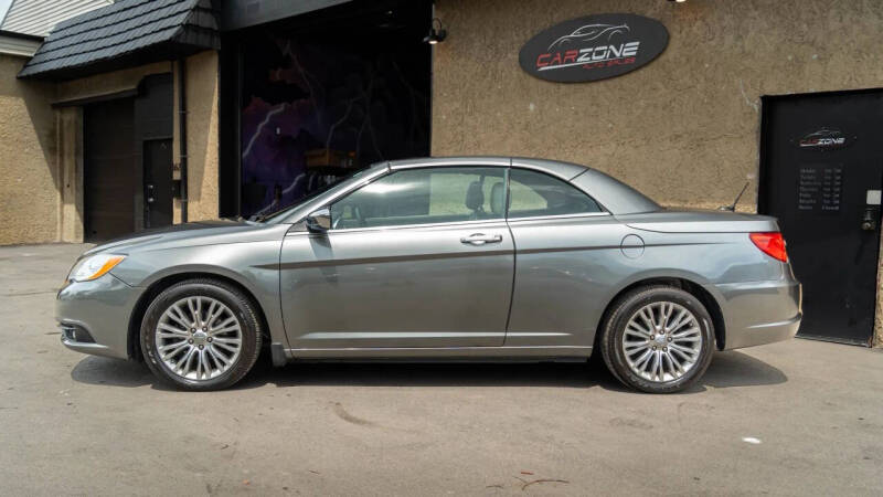 2012 Chrysler 200 Limited