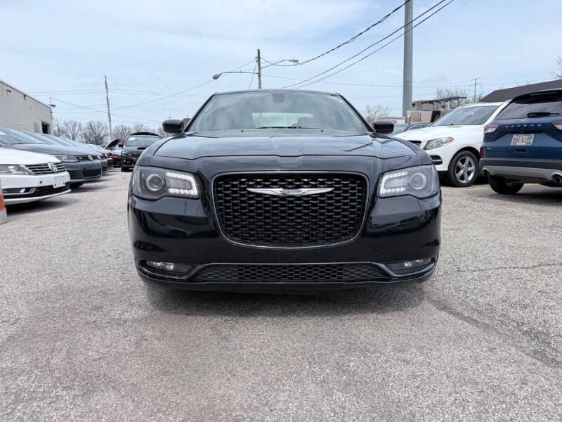 2017 Chrysler 300 S