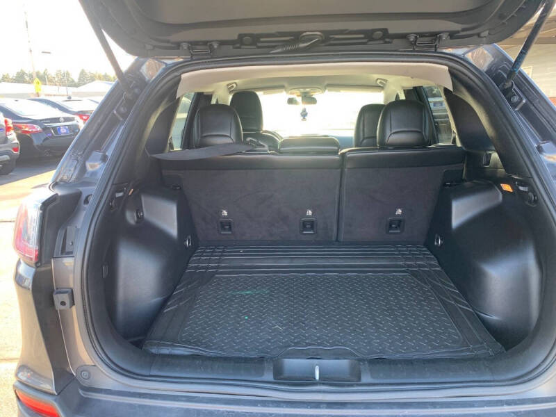 2019 Jeep Cherokee Latitude Plus