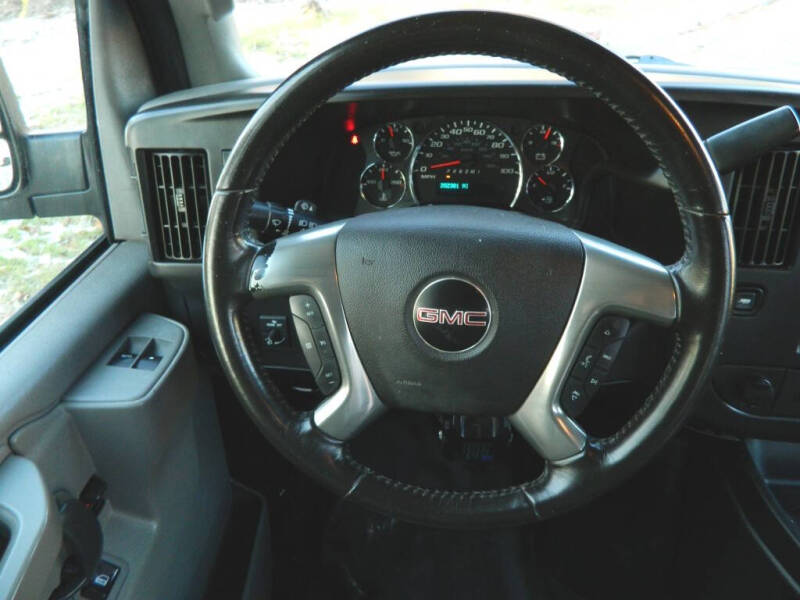 2017 GMC Savana 2500