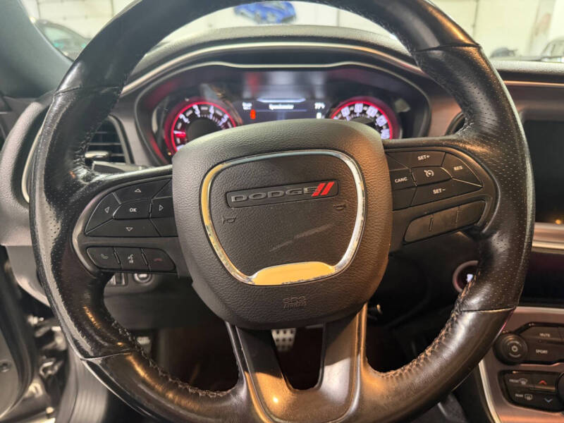 2018 Dodge Challenger SXT Plus