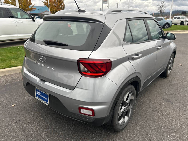 2024 Hyundai Venue SEL