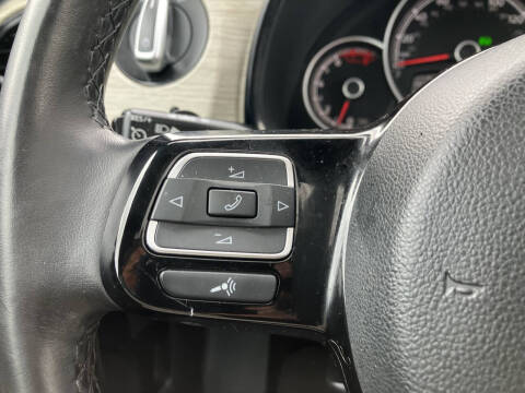 2018 Volkswagen Beetle 2.0T Coast